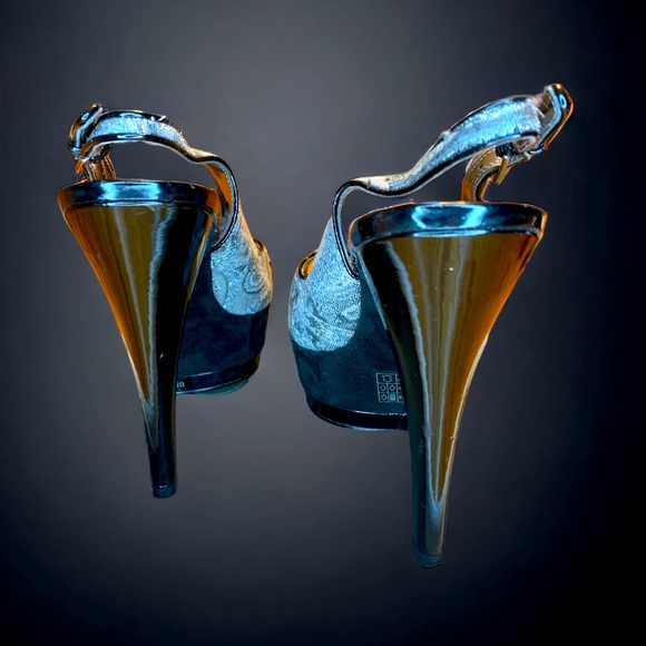 Nine West Silver & Black Stiletto- Size 8 - Picture 5 of 6